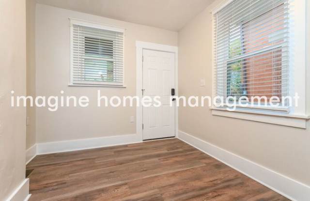 948 Woodbourne Avenue Gallery 4