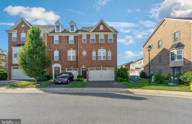 3242 GREEN COVE PLACE Gallery 2