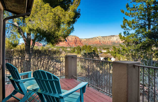Amazing Sedona Bell Rock Views, Large Deck, BBQ! photos photos
