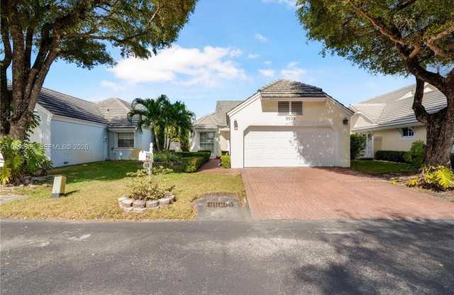 9939 NW 47th Ter photos photos