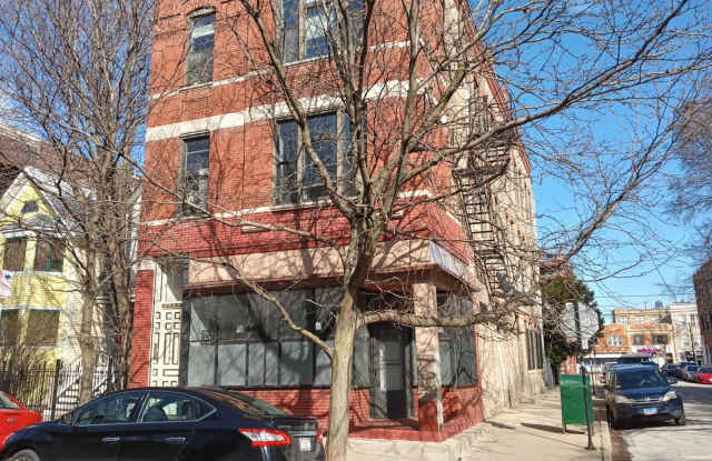 1049 N MARSHFIELD Avenue photos photos