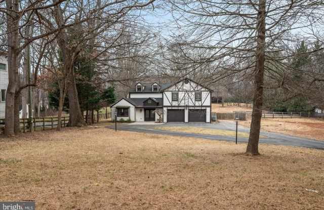 9036 JEFFERY Road Gallery 2