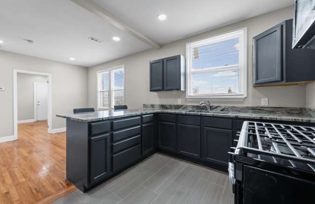 13496 Hazelridge Street Gallery 4