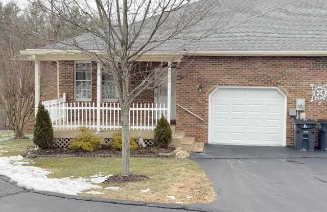 411 Eastley Court unit: H photos photos