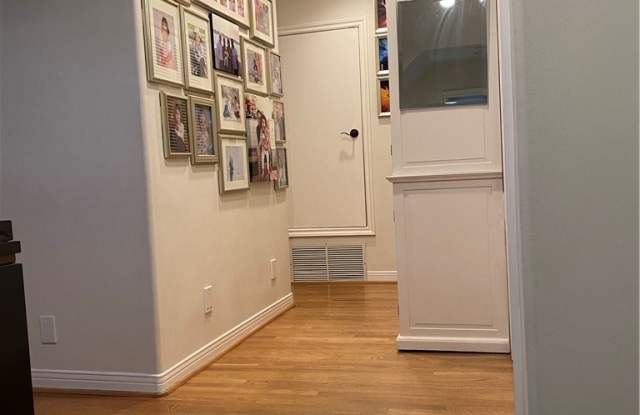 504 11TH Street Gallery 4