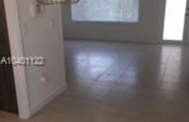 841 NE 137th St Gallery 4
