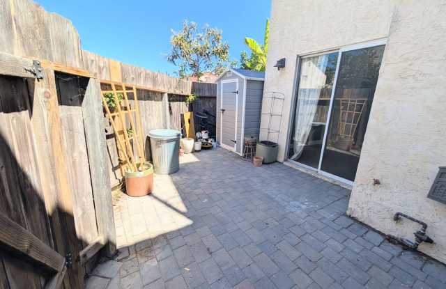 AWESOME 2 BED/1.5 BATH WITH LARGE YARD+WRAP AROUND GATED COMMUNITY photos photos