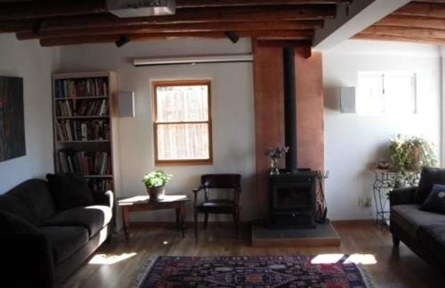 2039 Kiva Gallery 3