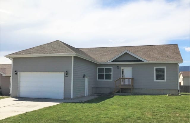 2651 Lynn Lane - 2651 Lynn Lane, Casper, WY 82609