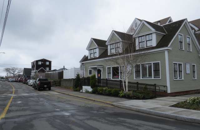 135 Bradford Street - 135 Bradford Street, Provincetown, MA 02657
