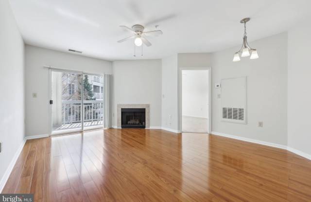 12919 ALTON SQUARE - 12919 Alton Square, Herndon, VA 20170