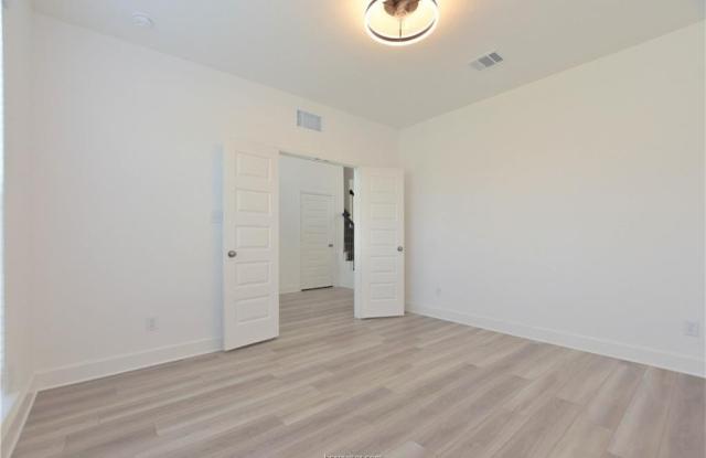 5600 Hayduke Lane Gallery 2