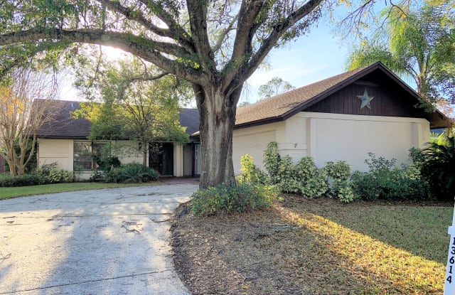 13614 Clubside Dr - 13614 Clubside Drive, Carrollwood, FL 33624