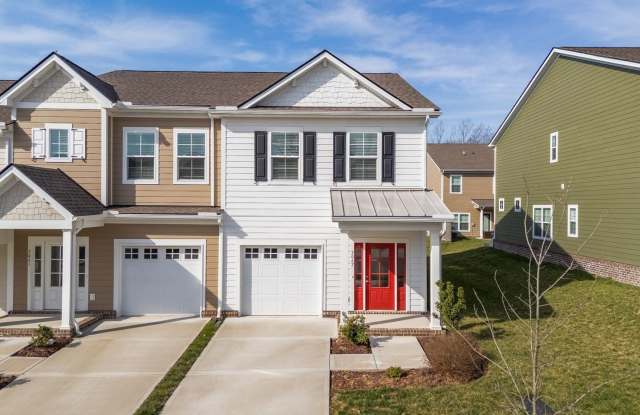 Charming 3BR Corner Townhome in Franklin photos photos
