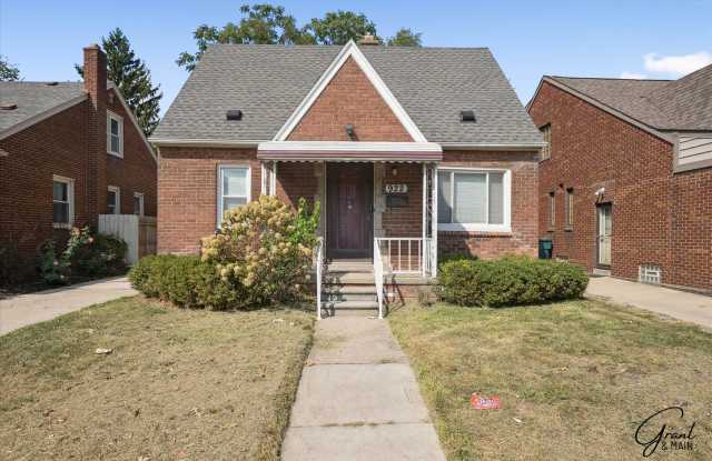 $1400 3 Bed / 2.0 Bath Updated Brick Home in Lincoln Park photos photos