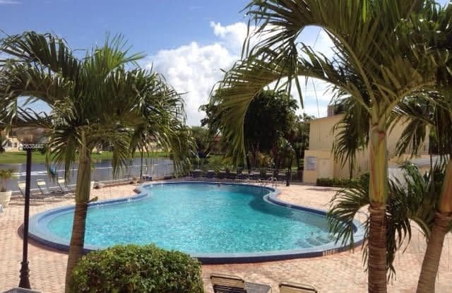 Biscayne Lake Gardens - 20201 NE 29th Ct, Aventura, FL 33180