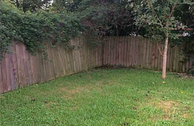 5147 Court Gallery 2
