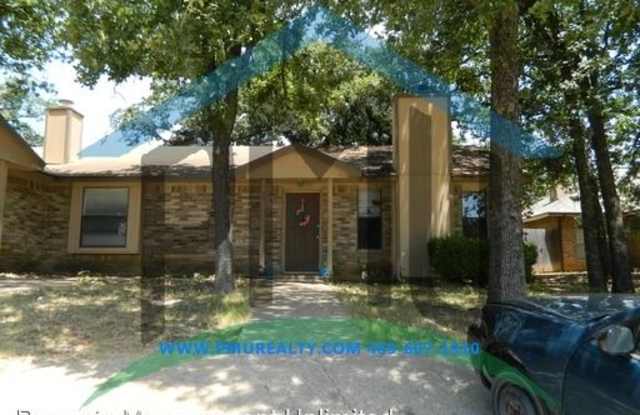 33 Shady Valley Ct - 33 Shady Valley Court, Mansfield, TX 76063
