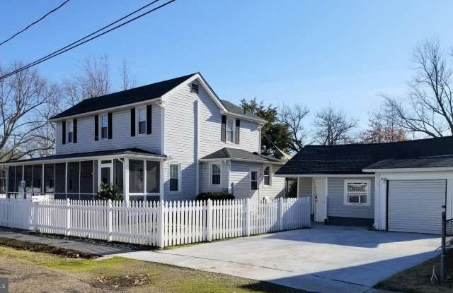 300 LAFAYETTE Street - 300 Lafayette Street, Colonial Beach, VA 22443