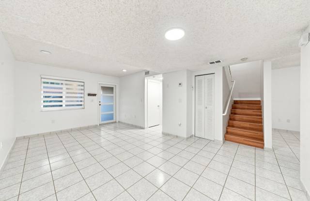 2217 W 69TH Street Gallery 2