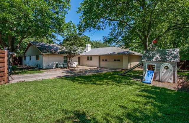 2640 Forest Grove Drive Gallery 3