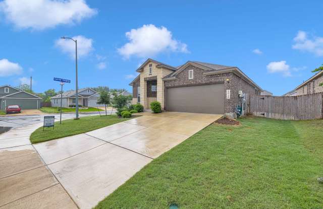 Beautiful rental home near 1604/Culebra Gallery 3