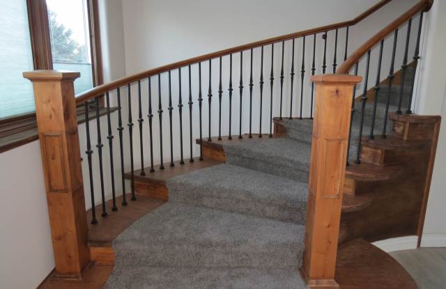 4615 S Locust Lane - 1 - 4615 S Locust Ln, Holladay, UT 84117