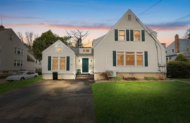 26 Davenport Avenue - 26 Davenport Avenue, Westport, CT 06880