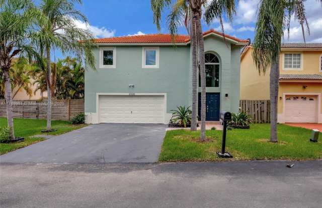 21320 Sw 97th Ave - 21320 Southwest 97th Avenue, Cutler Bay, FL 33189