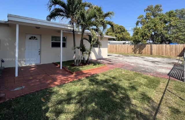 991 E 20th St - 991 East 20th Street, Hialeah, FL 33013