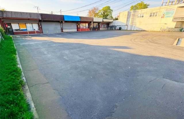4010 Hylan Boulevard photos photos