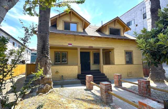 2106 Park Grove Avenue - 2106 Park Grove Avenue, Los Angeles, CA 90007