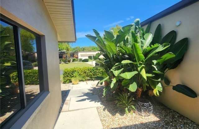 5873 Wyldewood Lakes Court Gallery 3