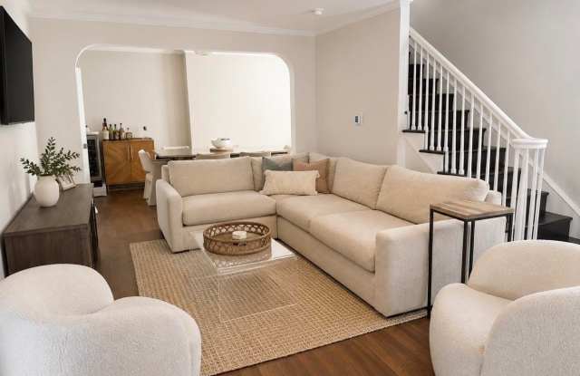 126 E Groveland Ave photos photos