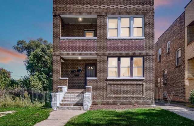 1319 Marshall St photos photos