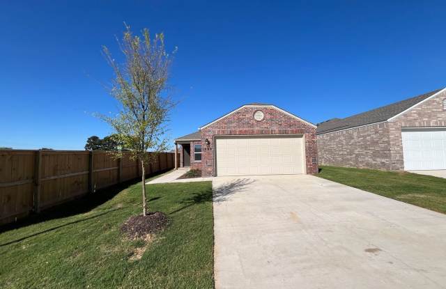 Pre-Leasing | Charming 3-Bedroom, 2-Bath Home in Barberry Court - Coming Soon! Gallery 3