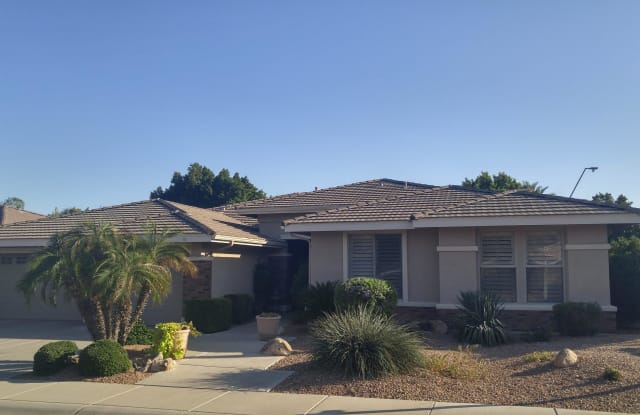 69 E SUNBURST Lane - 69 East Sunburst Lane, Tempe, AZ 85284