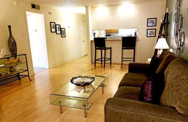 2633 Penny Ln Gallery 4