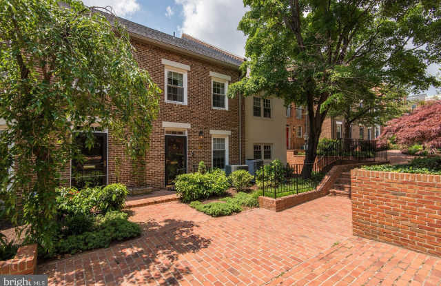 1168 N PITT STREET photos photos
