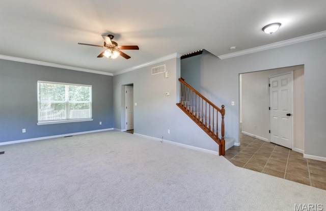 546 Springhurst Parkway Gallery 4