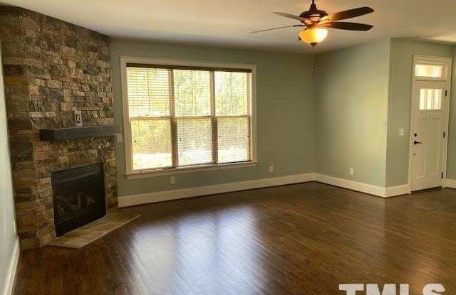 1352 Legendary Lane Gallery 3