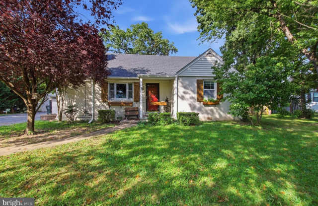 6012 CLAMES Drive Gallery 1