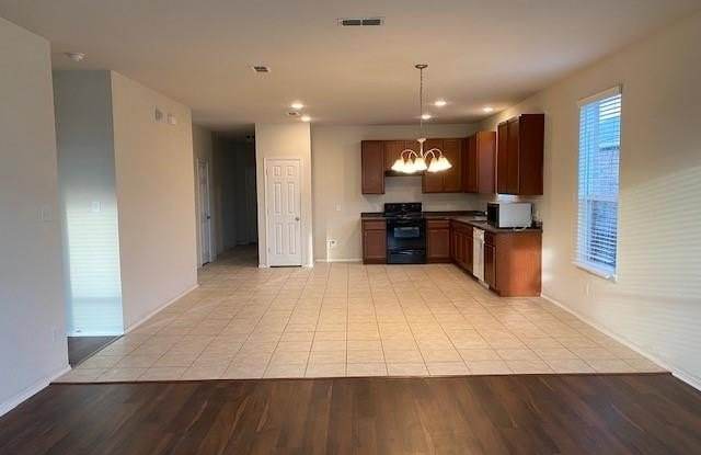 1720 Gayla Creek Drive Gallery 4