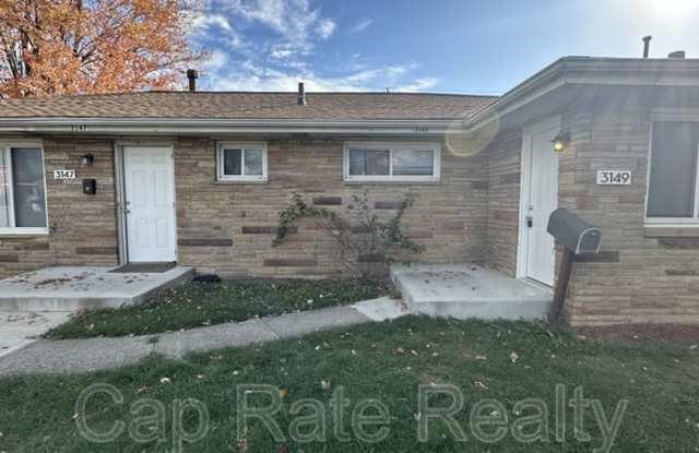 3149 Sullivant Ave - 3149 Sullivant Avenue, Columbus, OH 43204