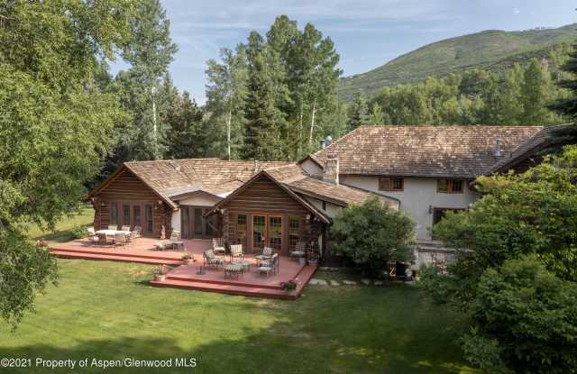 1305 Red Butte Drive Gallery 3