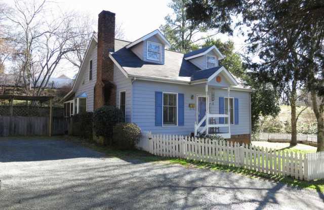 109 Old Pittsboro Road Gallery 1