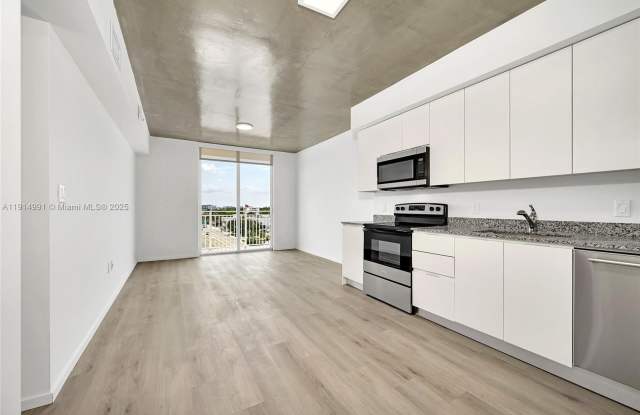 475 NE 125th photos photos