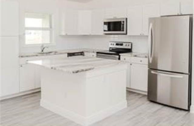 7031 Waldo Circle Gallery 2