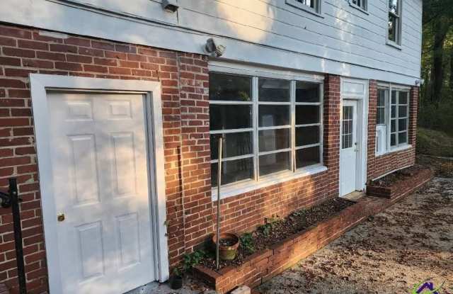705 Charlse Dr Gallery 2