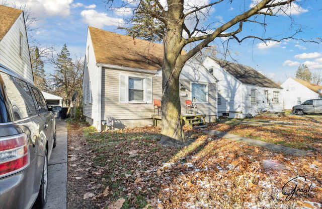 3 bedroom bungalow - $1300 Gallery 3